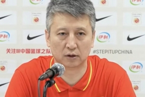 郭士强:赵继伟和胡金秋帮助球队统一思想 今天的执行力非常好