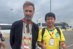 直播吧前方记者遇到了克洛普,听听渣叔怎么回应接手德国主帅一事