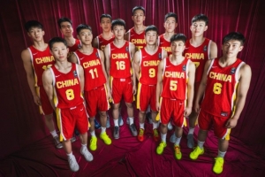 媒体人:国青有一些兼具天赋与潜质 盼保持锐气和努力早日为国效力