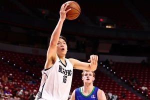 美媒体人:虽然要理性看待夏联 但杨瀚森配得上在NBA拿到更多时间