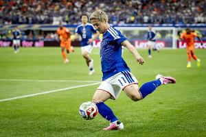 记者:前田大然明日接受伊普斯维奇体检,转会费总价1000万英镑