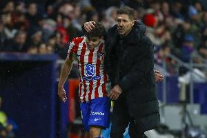 记者:马竞在昨晚重要会面后决定挂牌出售小蜘蛛,起售价1.6亿欧