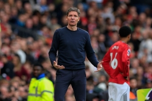 开季遭利兹双杀且0进球!格拉斯纳:问题不在战术上,失误太多了