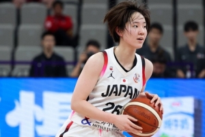 媒体人:日本女篮本土小后卫水平没能维持住 打小球的优势在消失