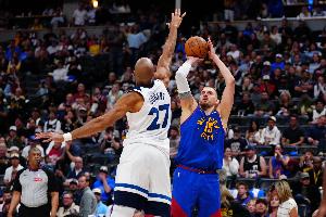 连续3年第1!ESPN:约基奇伤后三分从44%跌至32% 新赛季能否反弹