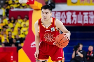差距在这!北控半场三分7中0 山西半场三分13中8&科尔纳利3中2