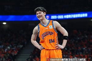 脱胎换骨!王哲林揭幕战狂揽18篮板!另有14分&正负值+27!