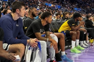 蜘蛛直播_蜘蛛免费NBA在线直播_蜘蛛足球无插件高清观看