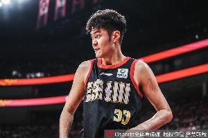 赛季首秀!王浩然打满半场20分钟10中4拿下10分3板2助