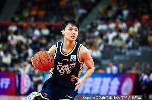 攻不进守不住!徐杰三分6中1仅得7分2板1助1断 正负值-19全场最低