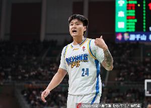 赵睿:夏天没怎么打比赛需要时间磨合 要踏踏实实做自己擅长的事